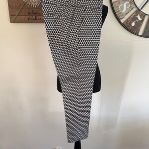 Sz6 ladies Ann Taylor/lLoft Julie Skinny ankle pants black/white NWOT